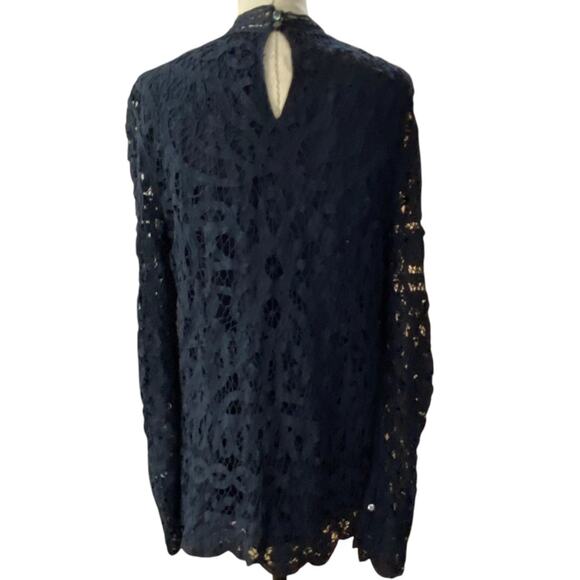 J McLAUGHLIN Navy BlUe Yvoire Lace Women's Top Size Medium - Picture 6 of 12